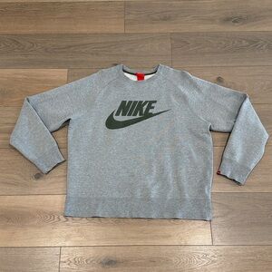 NIKE Heathered Gray Sportswear Club Fleece Crew Long Sleeve Sweatshirt Size XL